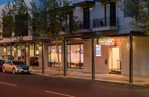 Mawson Lakes Hotel - Tourism Guide 0