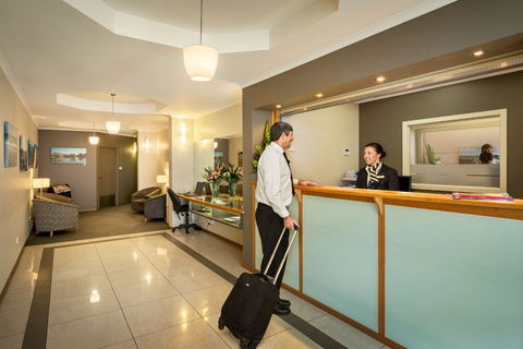 Quest Waterfront Serviced Apartments - Tourism Guide 1