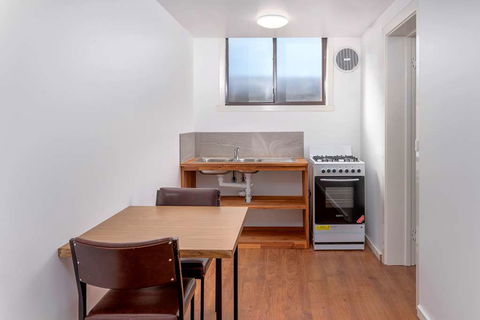 Econo Lodge Lilydale - Tourism Guide 1