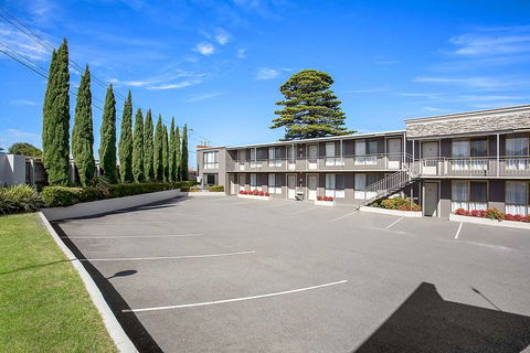 Comfort Inn On Raglan - Cruises Travel 2