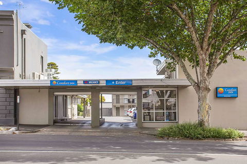 Comfort Inn Western - Cruises Travel 0