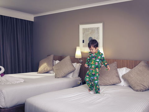 Mercure Hotel Parramatta - Cruises Travel 16