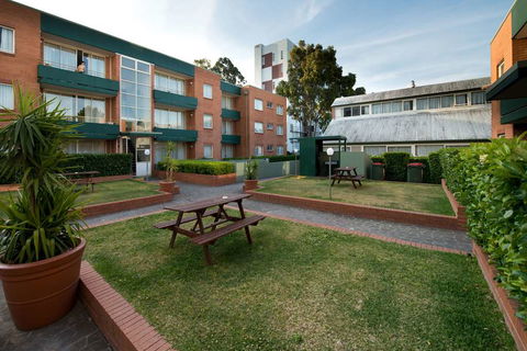 APX Apartments Parramatta - Cruises Travel 3