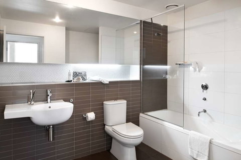 Punthill Knox - Travel Agents 3