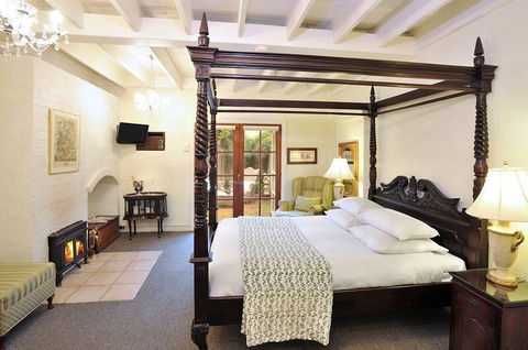 Adeline Bed & Breakfast - Tourism Guide 6