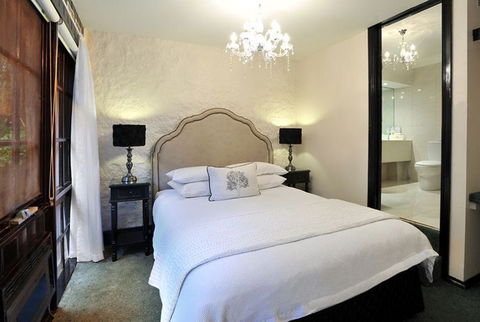 Adeline Bed & Breakfast - Tourism Guide 8