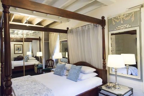Adeline Bed & Breakfast - Tourism Guide 13