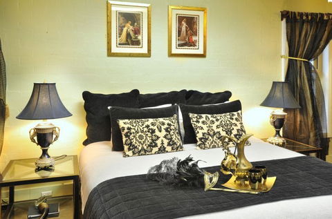 Adeline Bed & Breakfast - Tourism Guide 15