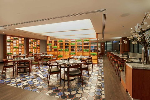 DoubleTree by Hilton Perth Northbridge - Tourism Guide 12