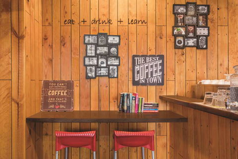 Adina Apartment Hotel Barrack Plaza - Tourism Guide 15