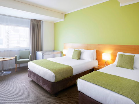 Novotel Perth Langley - Tourism Guide 6