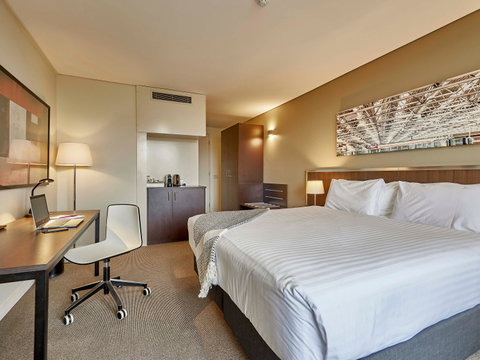 Mercure Perth On Hay - Tourism Guide 8
