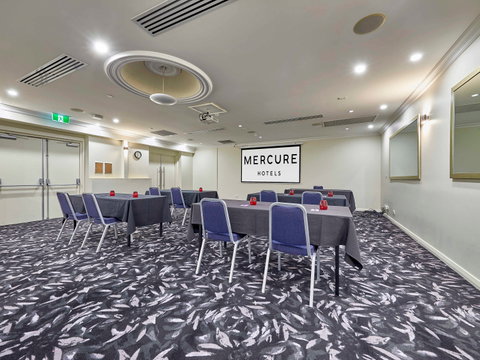 Mercure Perth On Hay - Tourism Guide 13