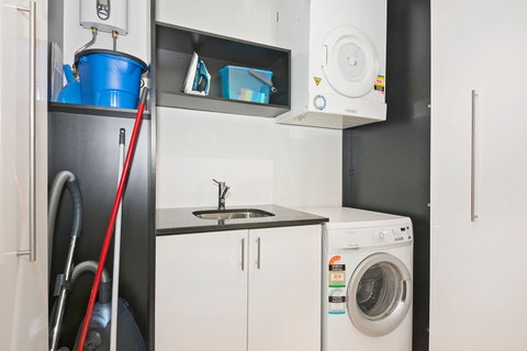 Astra Apartments Perth - Tourism Guide 15