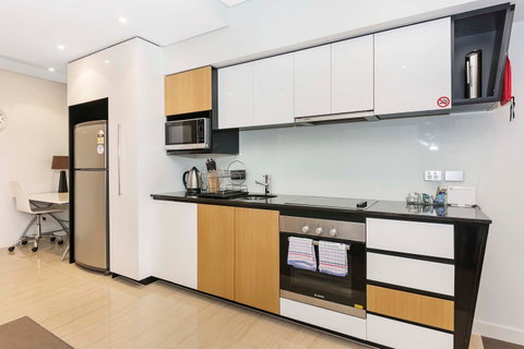 Astra Apartments Perth - Tourism Guide 16