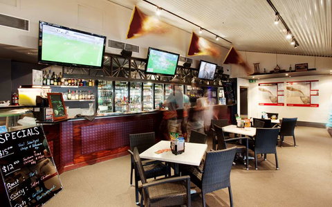 Mission Beach Resort - Travel Agents 10