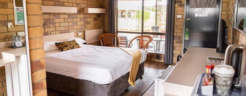 Abacus Motel Mount Isa - Tourism Guide 4