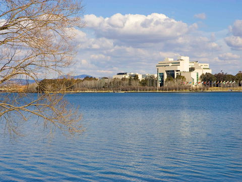 Ibis Styles Canberra Tall Trees - Cruises Travel 12