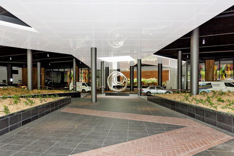 Astra Canberra Manhattan - Tourism Guide 3