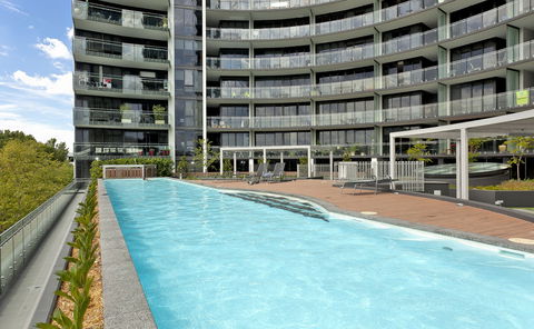 Astra Canberra Manhattan - Tourism Guide 13