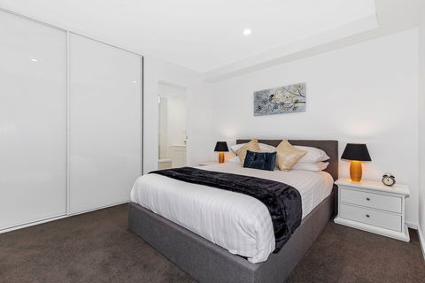 Astra Apartments Newcastle - Tourism Guide 4