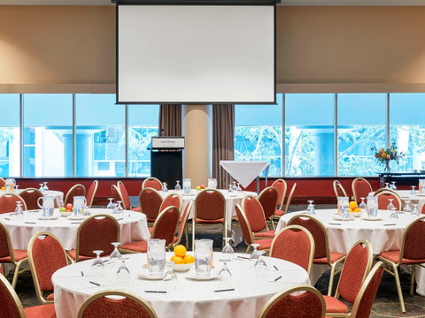 Novotel Perth Langley - Tourism Guide 9