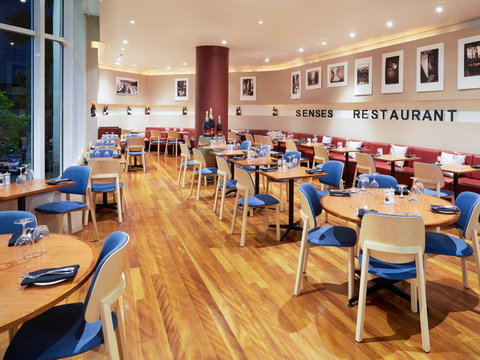 Novotel Perth Langley - Tourism Guide 12