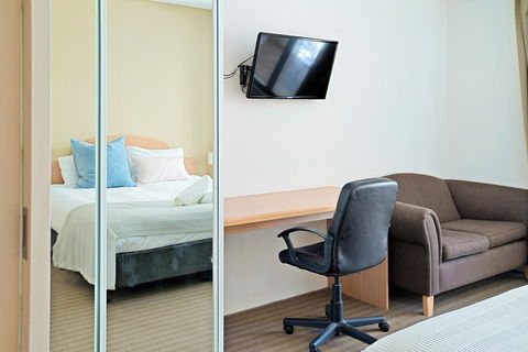 All Suites Perth - Tourism Guide 4