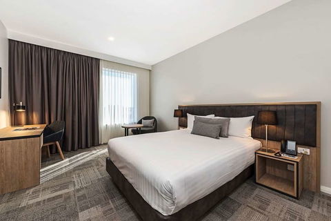 Ingot Hotel Perth, An Ascend Hotel - Cruises Travel 2