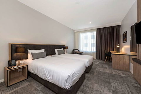 Ingot Hotel Perth, An Ascend Hotel - Cruises Travel 14