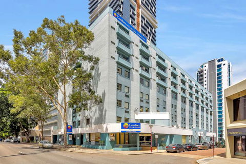 Comfort Inn & Suites Goodearth - Cruises Travel 0