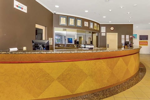 Comfort Inn & Suites Goodearth - Cruises Travel 3