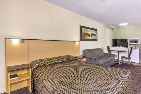 Comfort Inn & Suites Goodearth - Cruises Travel 15