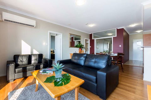 Mont Clare Boutique Apartments - Cruises Travel 5