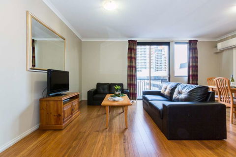 Mont Clare Boutique Apartments - Cruises Travel 8