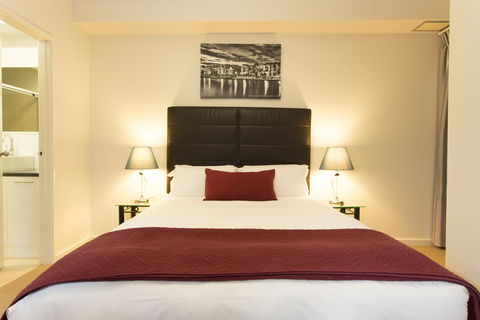 Regal Apartments - Cruises Travel 5