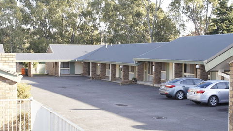 Bendigo Homestead Motor Inn & Apartments - Tourism Guide 0