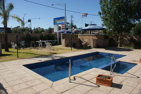 Bendigo Homestead Motor Inn & Apartments - Tourism Guide 2