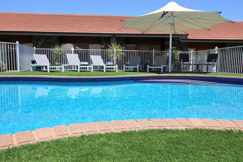Julie-Anna Bendigo - Cruises Travel 7