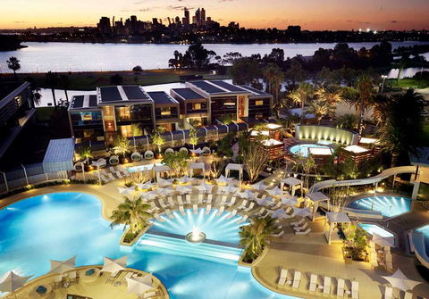 Crown Metropol Perth - Cruises Travel 10