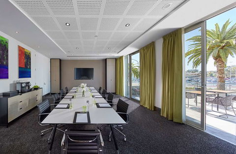 Crown Promenade Perth - Cruises Travel 7