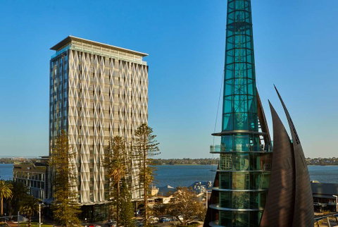 DoubleTree by Hilton Perth Waterfront - Tourism Guide 0