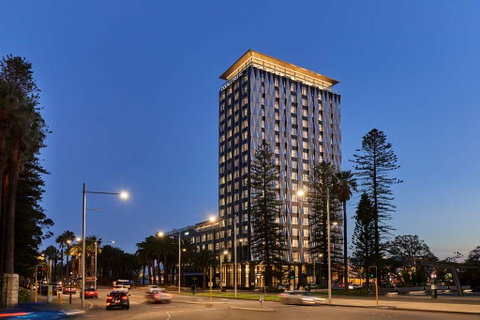 DoubleTree by Hilton Perth Waterfront - Tourism Guide 1