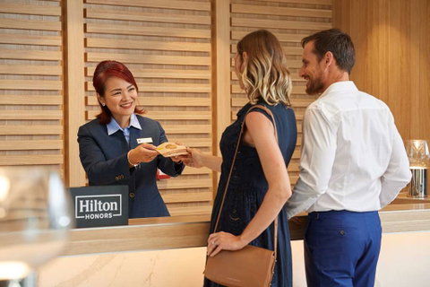 DoubleTree by Hilton Perth Waterfront - Tourism Guide 4