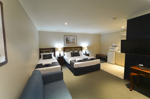 Wattle Grove Motel - Tourism Guide 4