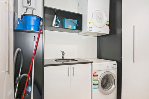 Astra Apartments Perth - Tourism Guide 15