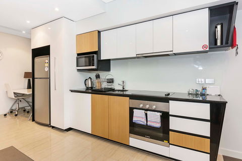 Astra Apartments Perth - Tourism Guide 16