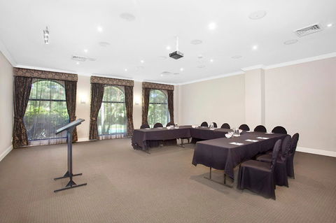 Checkers Resort & Conference Centre - Tourism Guide 4