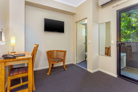 Quality Hotel Darwin Airport - Cruises Travel 10