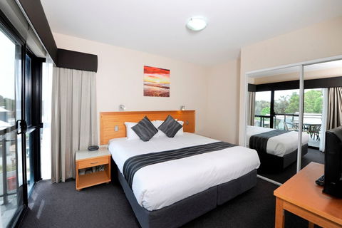 Assured Ascot Quays Apartment Hotel - Tourism Guide 2